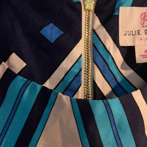Julie Brown N Y C 100% Silk Blouse Gently Used Condition. Gold zipper up back. - Picture 7 of 7